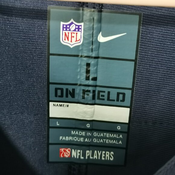 Chicago Bears D J Moore No 2 Jersey - Picture 3 of 11